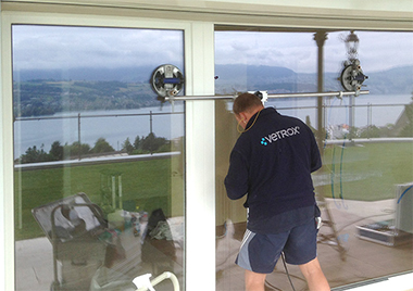 vetrox, glaskratzer entfernen, glasreparatur, verkratztes glas, glasschutz, esg, vsg, isolierglas, glasoberfläche, float, brandschutzglas