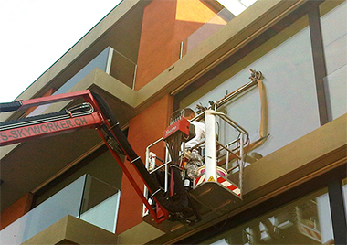 vetrox, glaskratzer entfernen, glasreparatur, verkratztes glas, glasschutz, esg, vsg, isolierglas, glasoberfläche, float, brandschutzglas